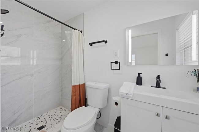 Building Photo - 4044 Country Club Blvd