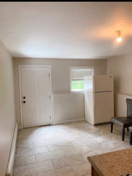 Building Photo - 47 Quail Run Rd