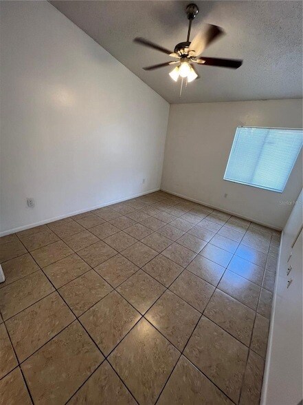 Building Photo - 5226 Via Hacienda Cir