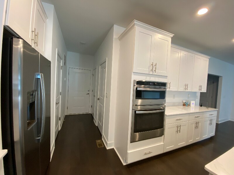 Building Photo - 3105 Aviator Ave