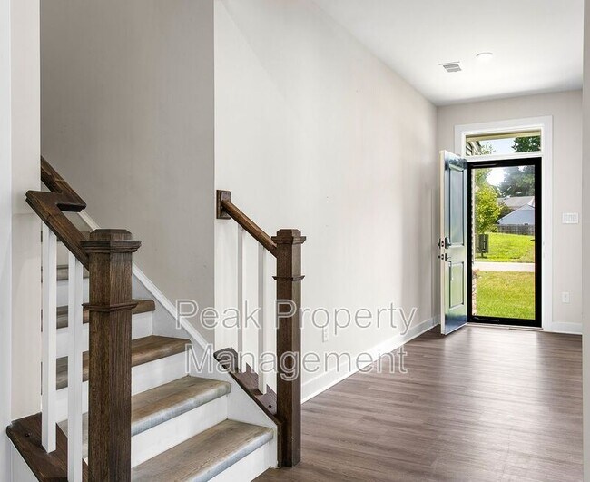 Building Photo - 8518 Kingsland Pk Dr