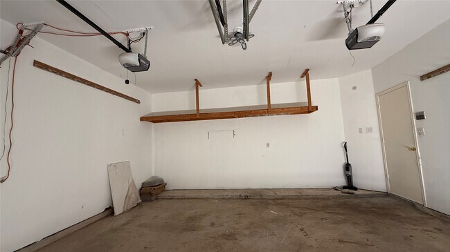 Building Photo - 7206 Bethany Bay Dr