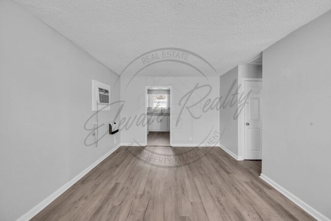 Building Photo - 2526 Highland Trace Dr