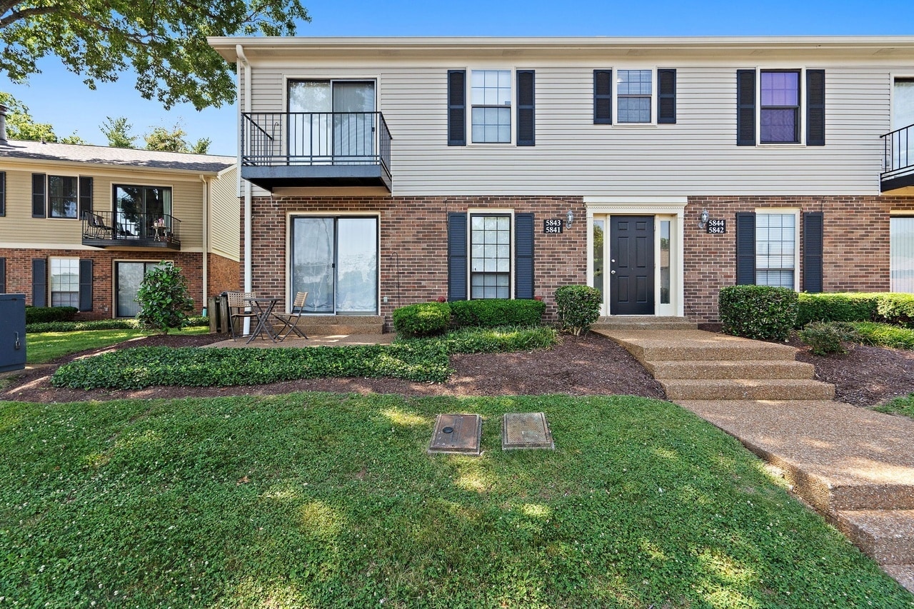 Building Photo - 5841 Brentwood Trce