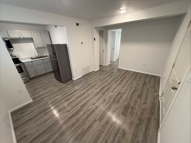 Building Photo - Seward Apartments