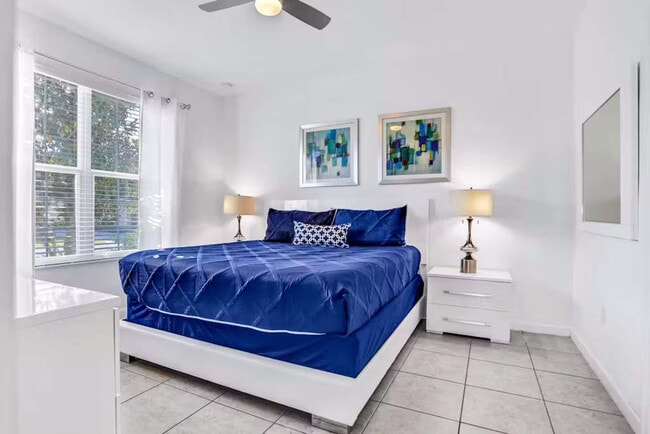 Building Photo - 4140 Oak Tree Dr