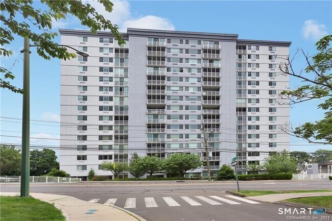 Building Photo - 1 Strawberry Hill Ave