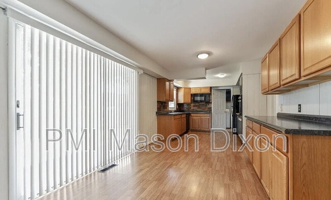Building Photo - 12718 Haskell Ln