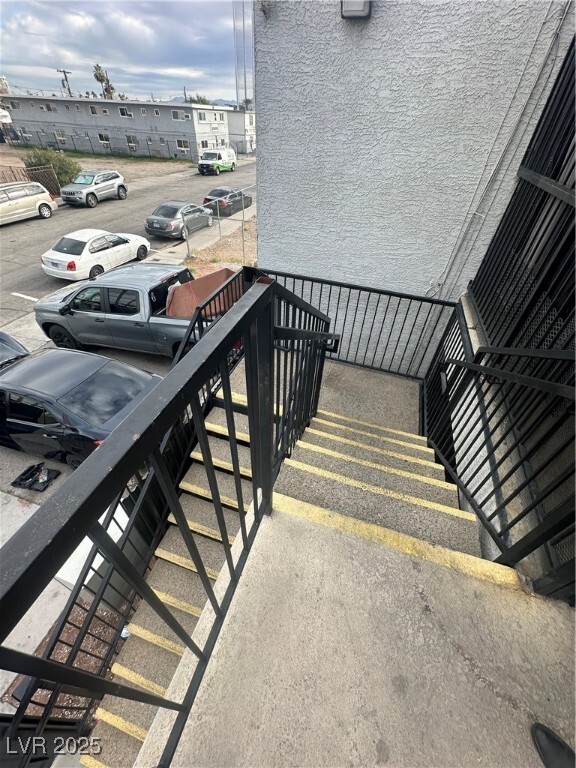 Building Photo - 231 W Philadelphia Ave