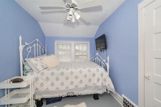 Building Photo - Duluth MN - 4 Bedroom - 2 Bathroom