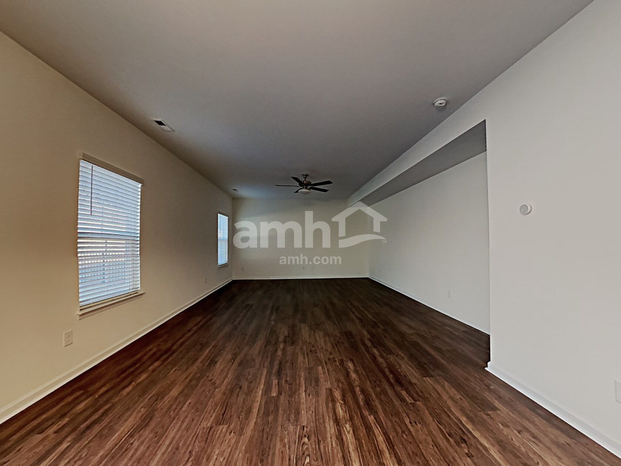 Building Photo - 5062 Twin River Dr