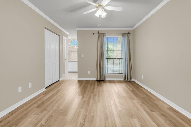 Building Photo - 1850 Montclair Dr