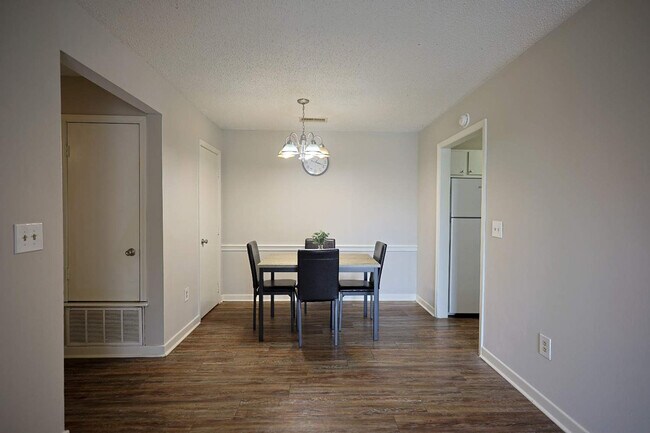 Building Photo - 50 Northtown Dr