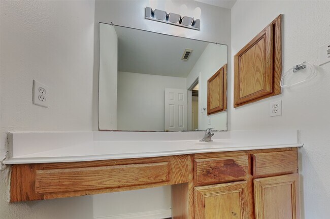 Building Photo - 5211 Sherilynn Dr