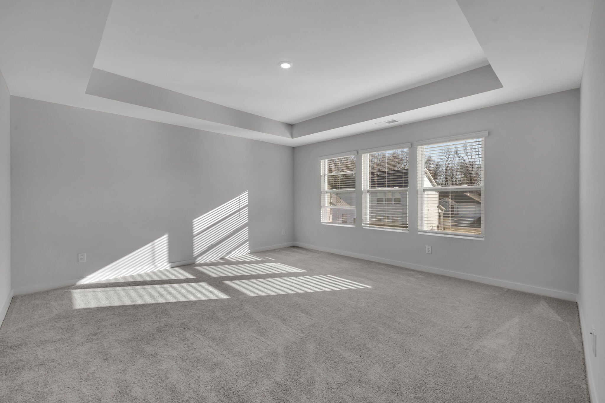 Building Photo - 361 Euclid Dr