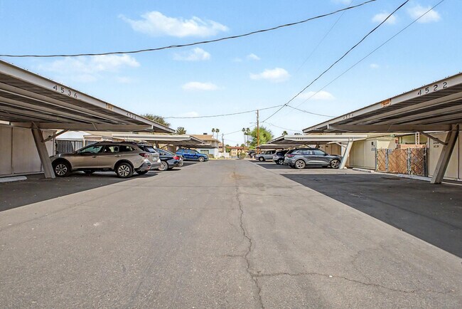 Building Photo - 4522 N 15th Ave