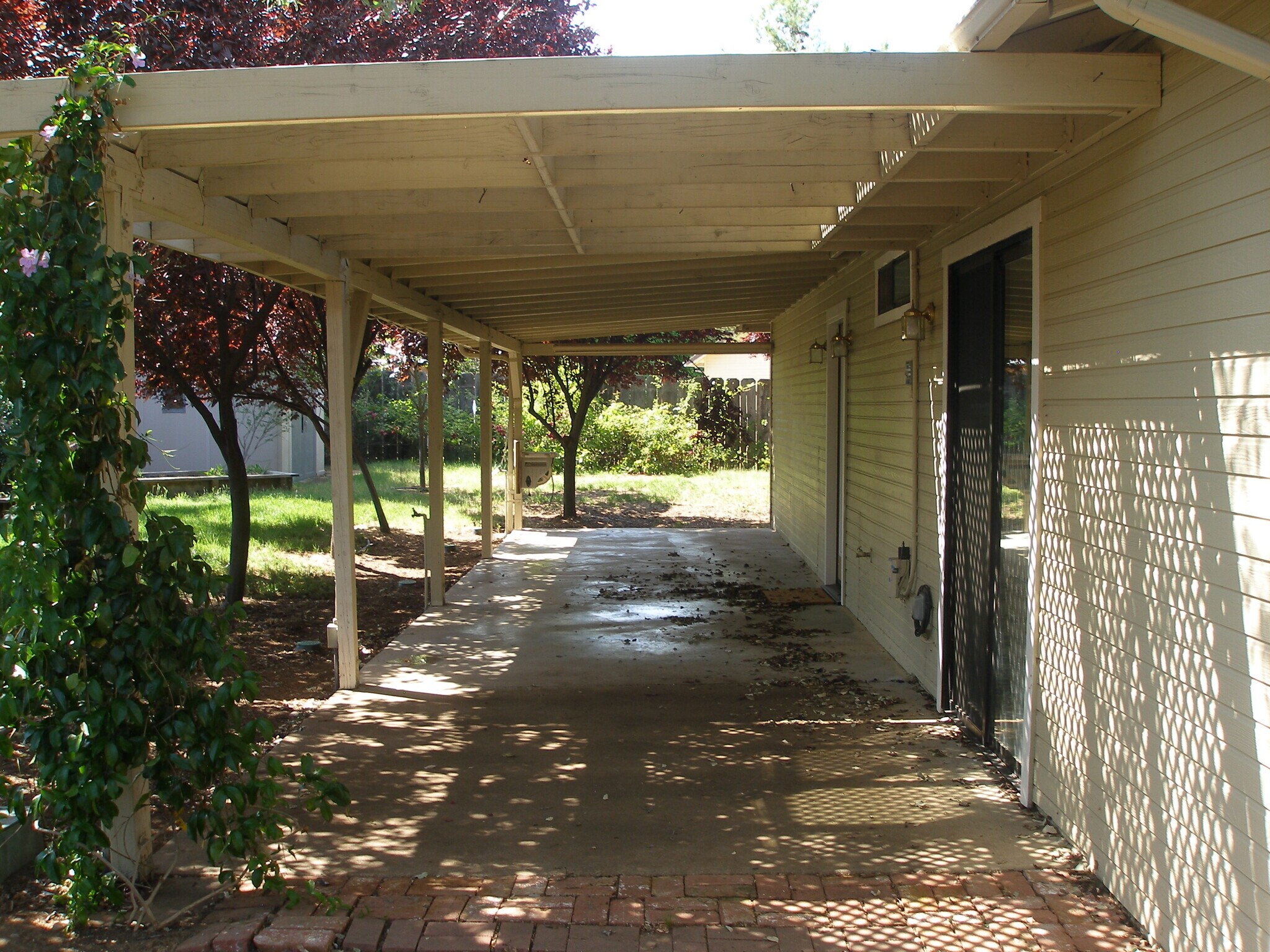 Building Photo - 3945 Travona St