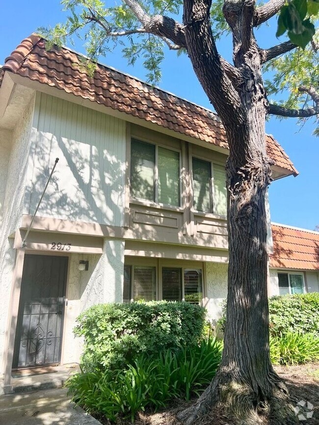 Building Photo - Spacious 4 BR/2.5 BA Townhouse in Carlsbad...