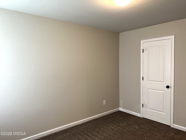 Building Photo - 147 Goodall Woods Dr