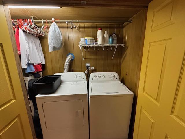 Building Photo - 3 bedroom in Chicago IL 60625