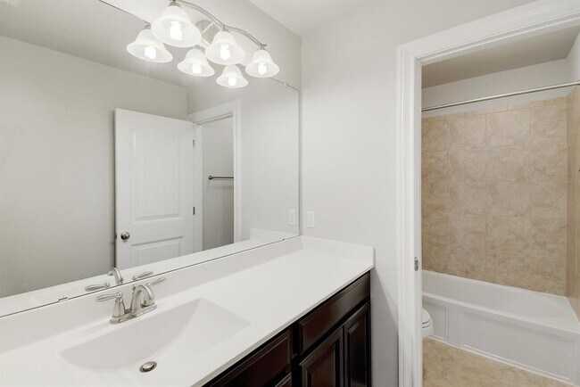 Building Photo - 5644 Siragusa Dr
