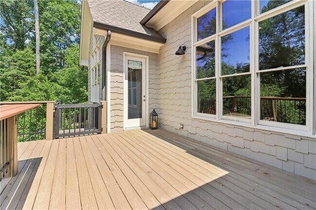 Building Photo - 211 Mount Vernon Hwy