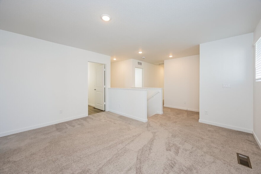 Building Photo - 8954 Blue Feather Lp