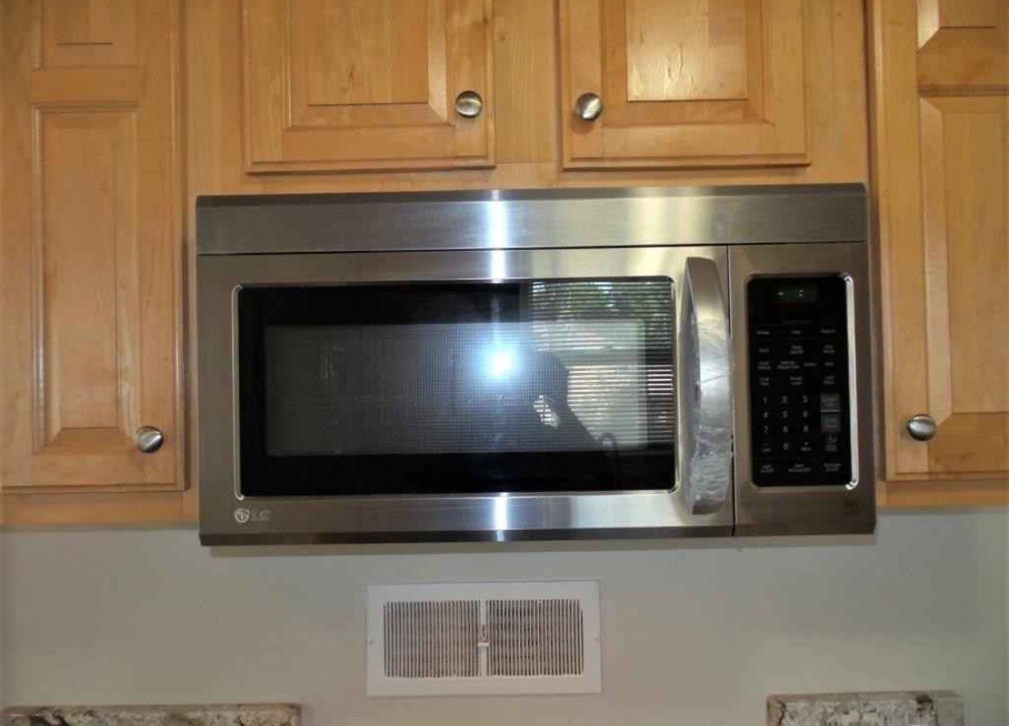 Building Photo - 19104 Kenosha St