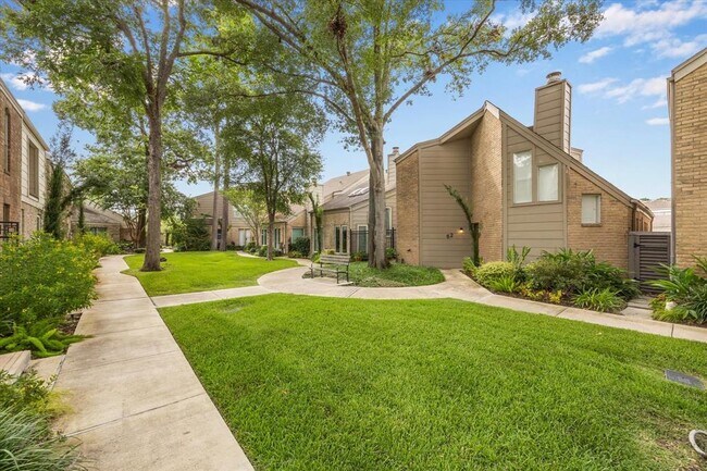 Building Photo - 12625 Memorial Dr