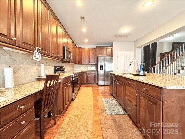 Building Photo - 11028 Huntington Meadow Ln