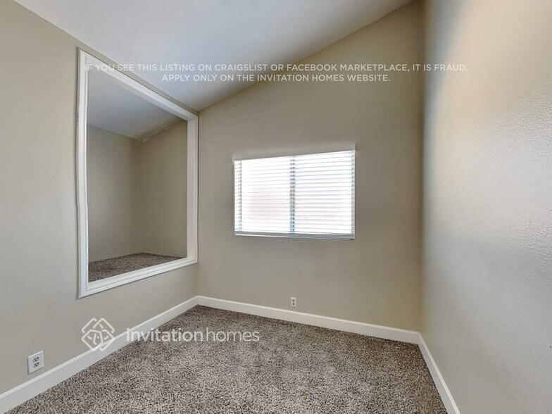 Building Photo - 22842 White Pine Pl