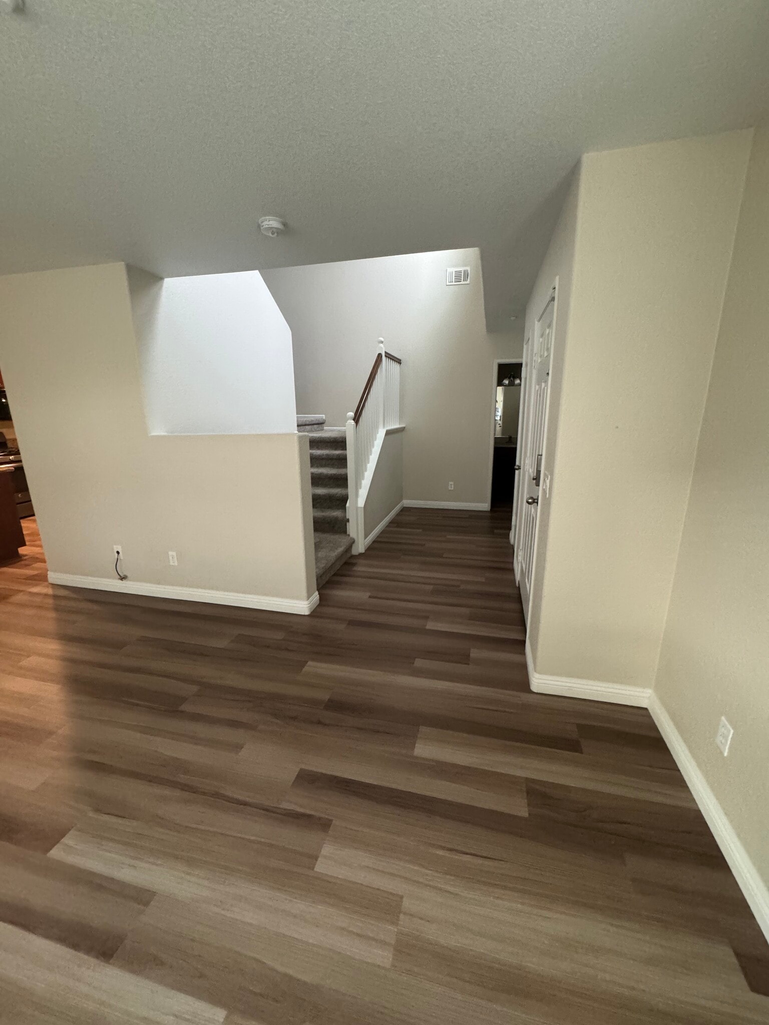 Building Photo - 642 W Brewer Rd