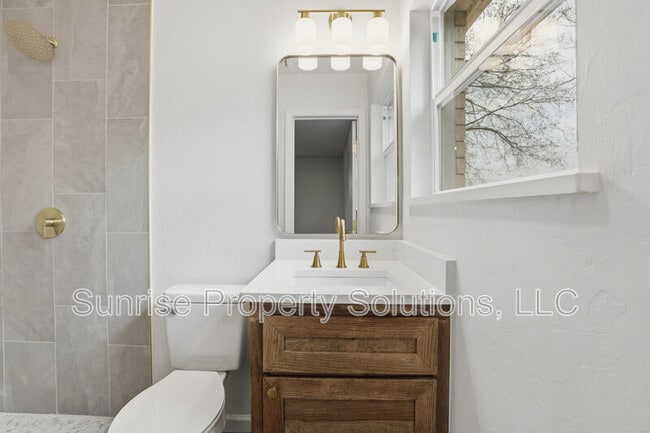 Building Photo - 644 Hunters Hill Rd