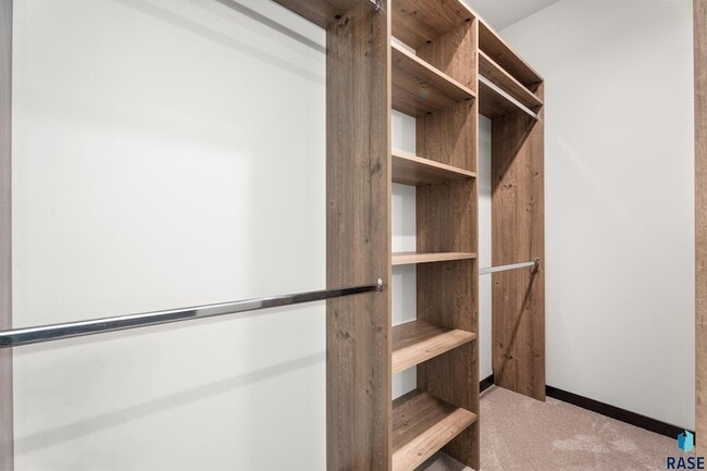 Building Photo - 1113 S Foss Ave