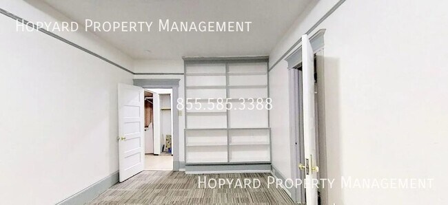 Building Photo - 737 S 11th St