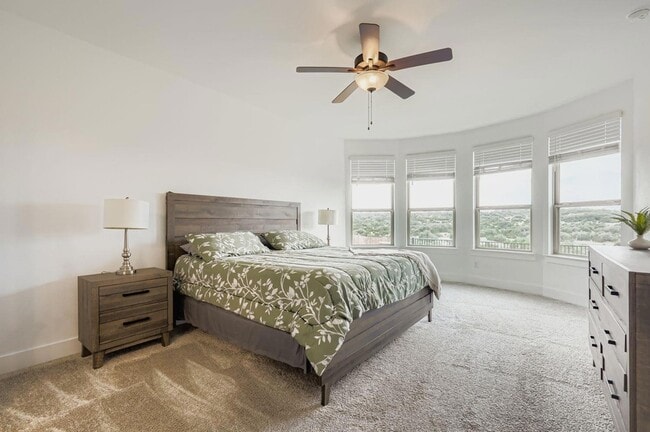 Building Photo - 6800 Cliff Rose Dr