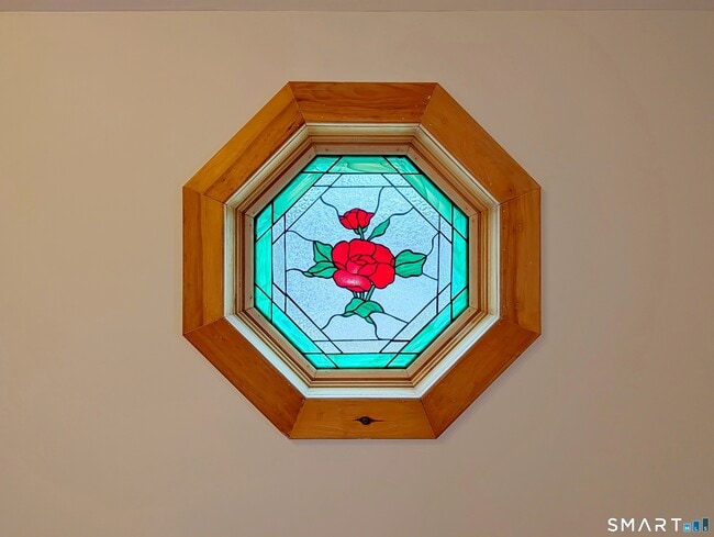 Building Photo - 434 Main St