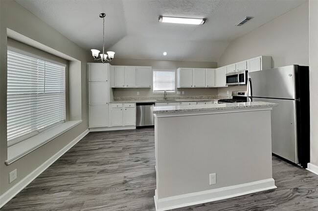 Building Photo - 4706 Trevor Hill Dr