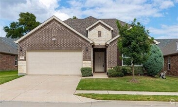 Building Photo - 517 Windward Dr