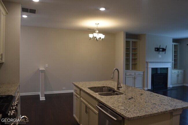 Building Photo - 4040 Bryton Trace Dr