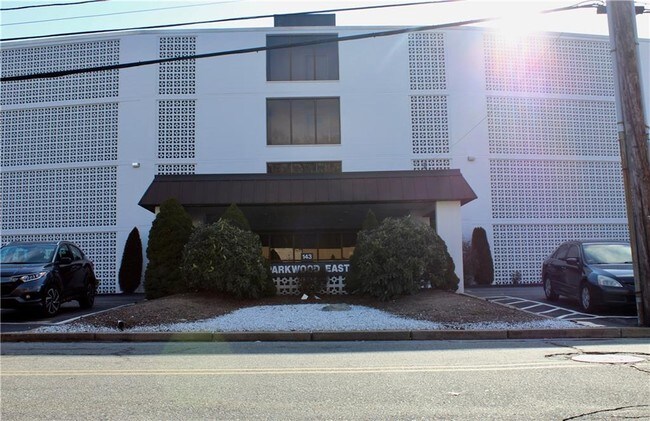Primary Photo - 143 Hoffman Ave
