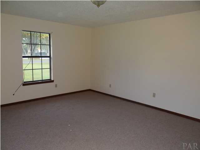 Building Photo - 5757 Melrose Dr