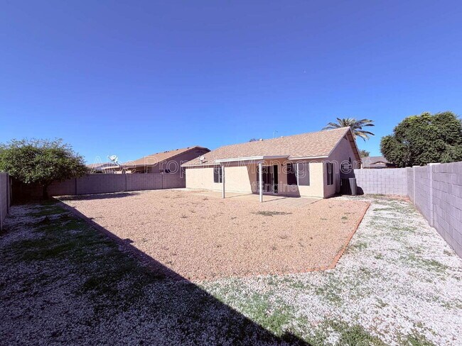 Building Photo - 2293 E Longhorn Pl