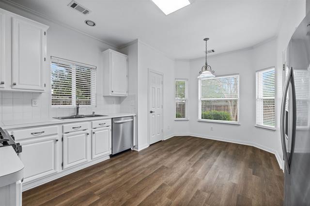 Building Photo - 2409 Katina Dr