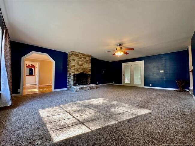 Building Photo - 506 S 14th St