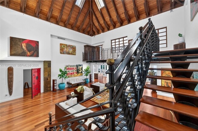 Building Photo - 14 W San Marino Dr