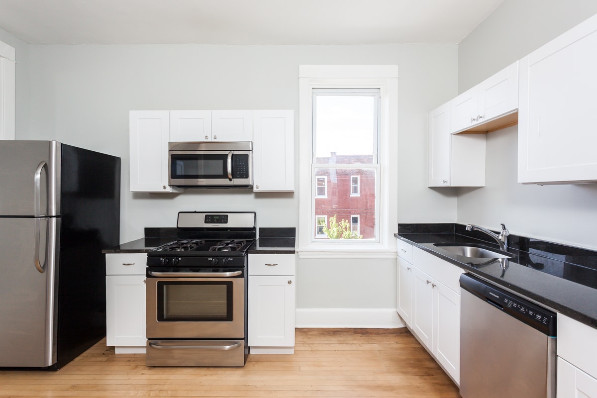 Building Photo - 901 N Mozart St