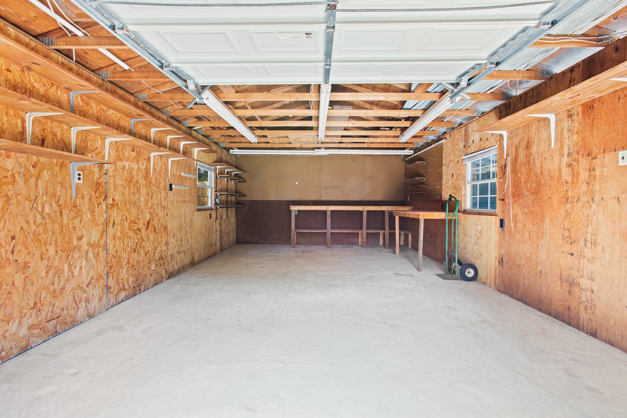 Detached Garage/Shop - 1129 Landsdowne Dr