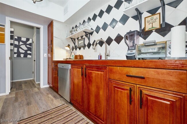 Building Photo - 109 Tuscana Ct