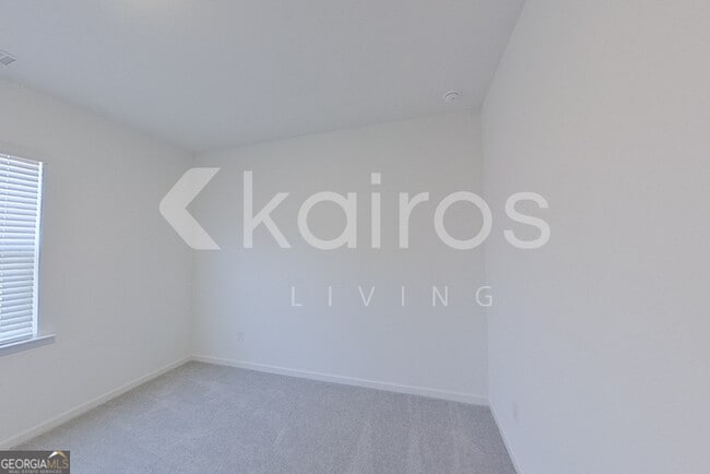 Building Photo - 216 Birch Ave